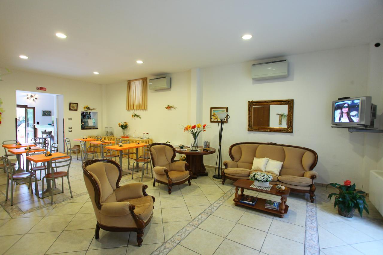 Hotel Savoia Sapri Exterior photo